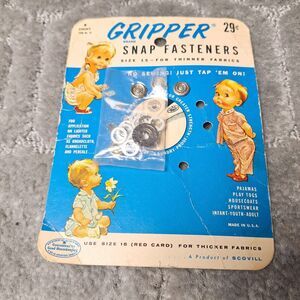 Vintage Gripper Snap Fasteners Size 15 FOR THIN FABRICS 1950 USA 29 CENTS SEWING